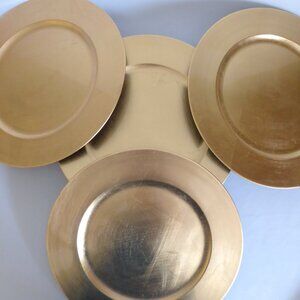 TARGET BRAND 14.25” GOLD LEAF BLACK PLASTIC PLATE CHARGER SET OF 8 (USED ONCE)